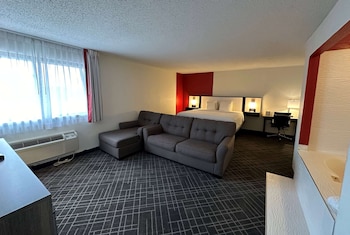 Suite, 1 Bedroom, Non Smoking (1 King Bed)