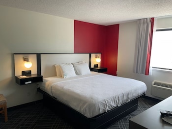 Deluxe Studio Suite, 1 King Bed, Non Smoking