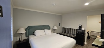 Standard Room, 1 King Bed