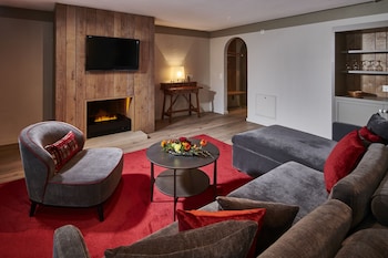 Jungfrau Suite