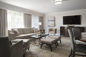 Suite, 1 King Bed (Le Marquis)