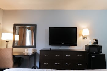 Room, 1 King Bed, Accessible, Non Smoking (Mobility/Hearing, Bathtub)