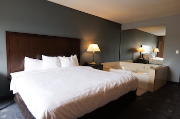 Suite, 1 King Bed, Non Smoking