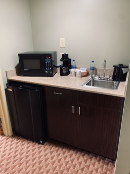 Suite, Multiple Beds, Non Smoking