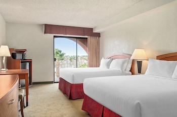 Deluxe Room, 2 Queen Beds