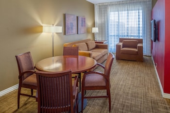 Deluxe Suite, 1 King Bed with Sofa bed