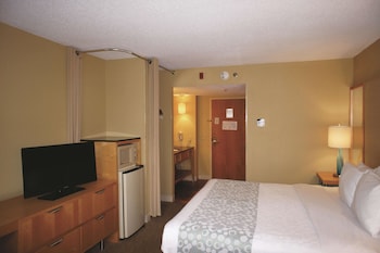 Deluxe Room, 1 King Bed, Non Smoking