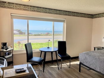 Premium Room, 1 King Bed, Non Smoking, Ocean View