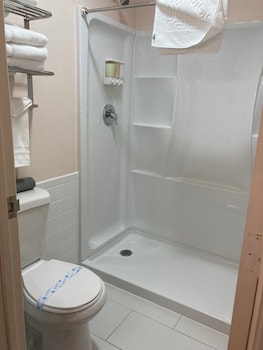 Standard Room, 2 Queen Beds, Non Smoking, Partial Ocean View