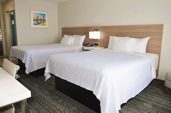 Room, 2 Queen Beds, Non Smoking