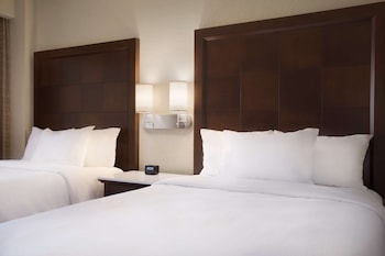 Suite, 2 Double Beds, Non Smoking, Corner