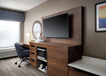 Room, 1 King Bed, Accessible (3x3 Shower)