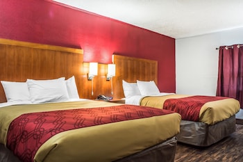 Standard Room, 2 Queen Beds, Non Smoking