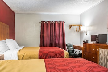 Standard Room, 2 Queen Beds, Non Smoking