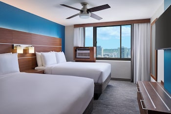 Standard Room, 2 Queen Beds, Partial Ocean View