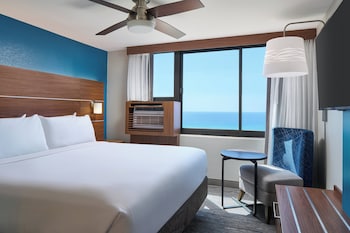 Standard Room, 1 King Bed, Ocean View