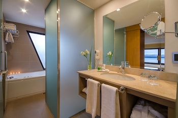 Suite (View)