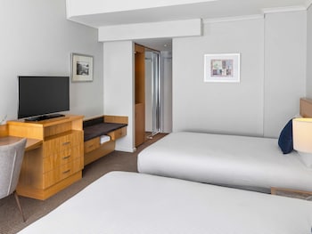 Classic Room (1 Queen and 1 Double Bed)