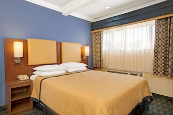 Standard Room, 1 King Bed
