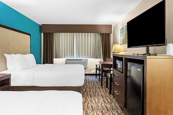 Standard Room, 2 Queen Beds, Non Smoking, Refrigerator & Microwave