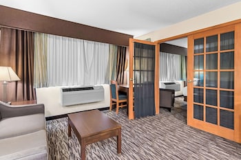 Suite, 1 King Bed, Accessible, Bathtub (with Sofabed)