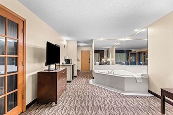 Suite, 1 King Bed, Accessible, Bathtub (with Sofabed)