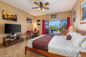 Studio, Kitchen, Partial Ocean View (Unit 429)