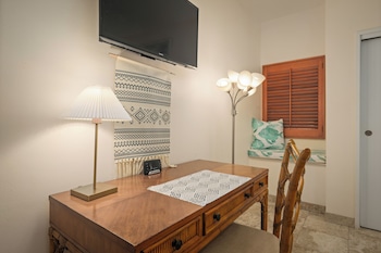 Room, 1 Bedroom, Garden View (Unit 303,1Bath)
