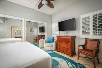 Room, 2 Bedrooms, 2 Bathrooms, Garden View (Unit 306)
