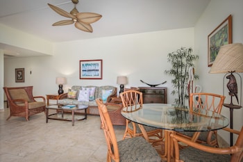Room, 2 Bedrooms, 2 Bathrooms, Ocean View (Unit 707)