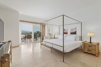 Room, 2 Bedrooms, 2 Bathrooms, Ocean View (Unit 706)