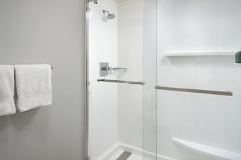 Executive Room, 1 King Bed with Sofa bed, Balcony