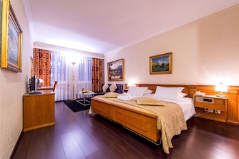 Junior Suite, 1 Queen Bed