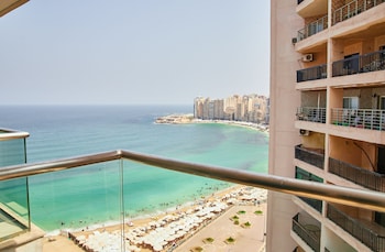 Room, 1 King Bed, Partial Sea View
