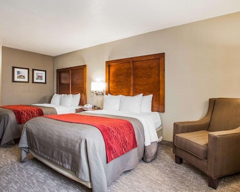 Standard Room, 2 Queen Beds, Non Smoking