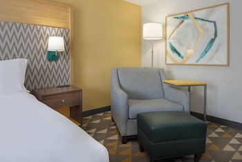 Standard Room, 1 King Bed, Accessible (Communications)