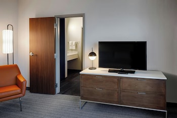 Suite, 1 Bedroom, Hearing Accessible (Accessible Bathtub)