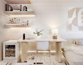 Signature Suite