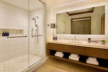 Room, 1 King Bed with Sofa bed, Garden View (Wellness Room)