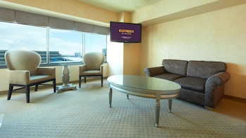 Petite Suite 1 King Non-Smoking