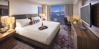 Luxury Room 1 King Non-Smoking