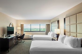 Room, 2 Queen Beds, Non Smoking