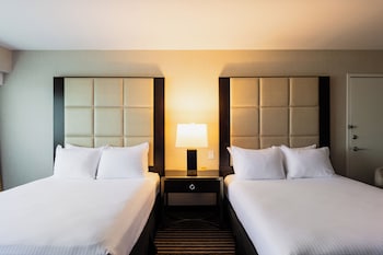 Room, 2 Queen Beds, Non Smoking