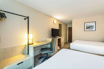 Room, 2 Queen Beds, Non Smoking