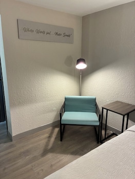 Deluxe Room, 2 Queen Beds, Non Smoking