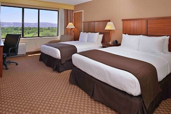 Traditional Room, 2 Double Beds, Accessible