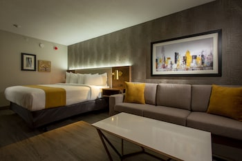 Gold King Room