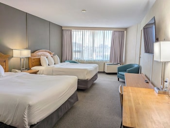 Standard Room, 2 Queen Beds, City View