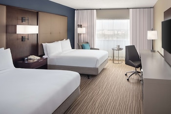 Room, 2 Double Beds, Accessible, Bathtub