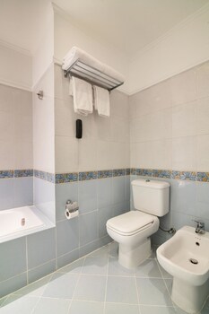 Deluxe Room, Patio, Garden View